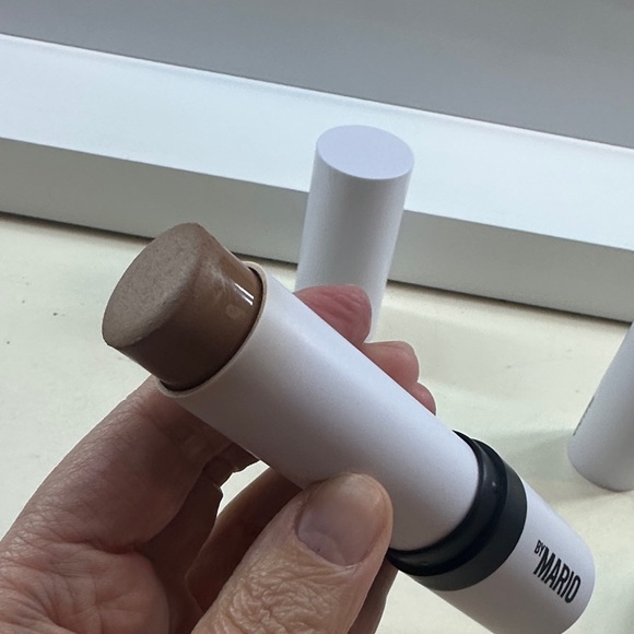 Makeup By Mario Bronze Bundle - Picture 10 of 11